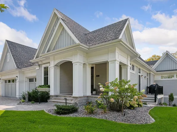 677 Shawnee Woods Rd, Hamel, MN 55340