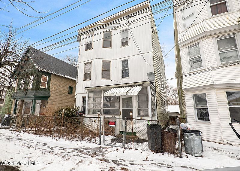 3rd image of 617 Bluff Avenue