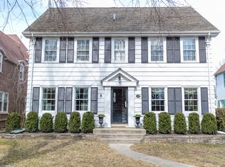 1239 Cherry St, Winnetka, IL 60093