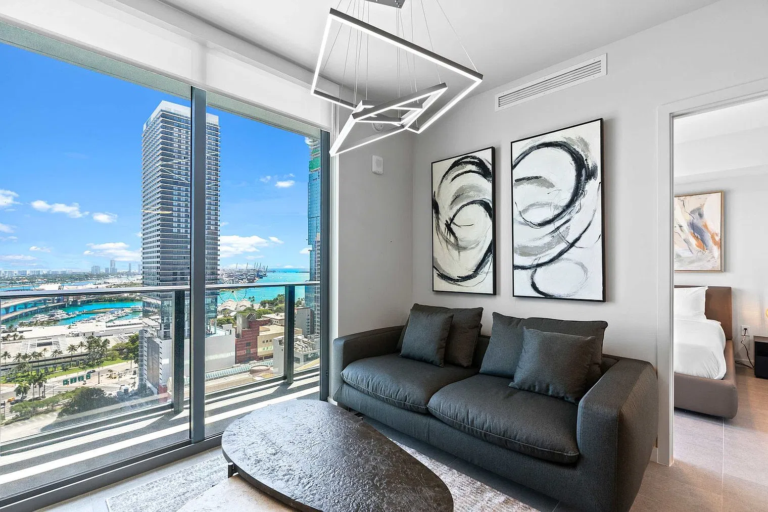 1 bed, 1.0 bath, 581 sqft, $4,495 — Photo 1