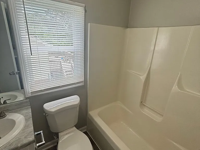 1237 Kendall Dr — Photo 17