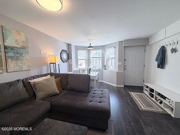 5th image of 35 Summit Ave #1