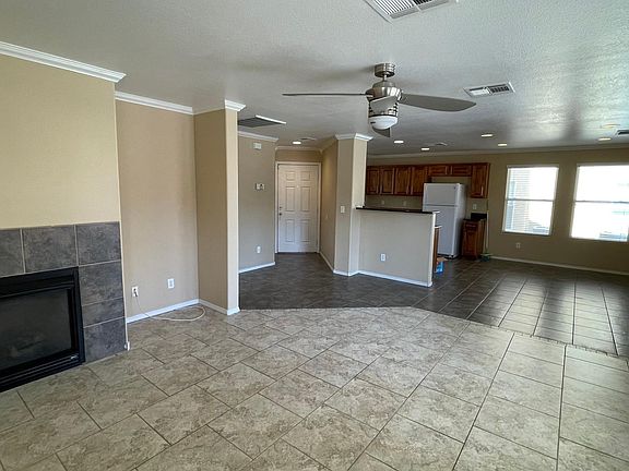 3rd image of 4725 Portola Vista Ave