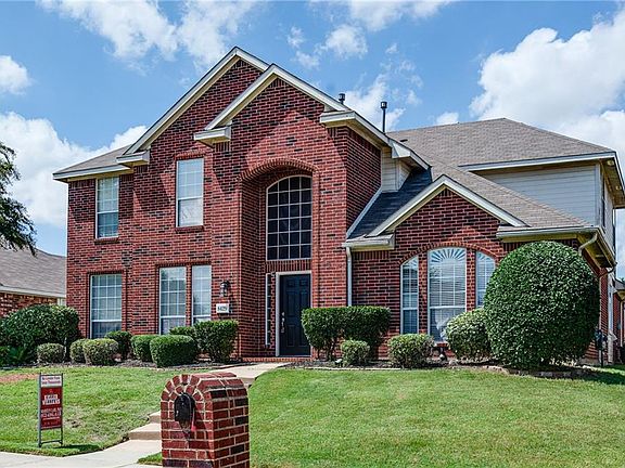 2nd image of 8429 Finsbury Dr