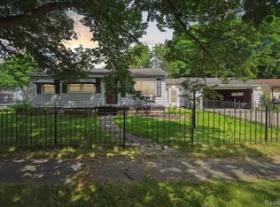 2021 Wood Ln, Flint, MI 48503