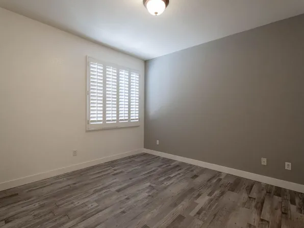 9050 W Warm Springs Rd Unit 2055, Las Vegas, NV 89148