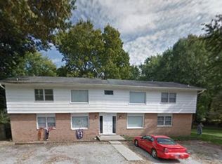 202 N Scarborough St APT 220, Sidney, IL 61877