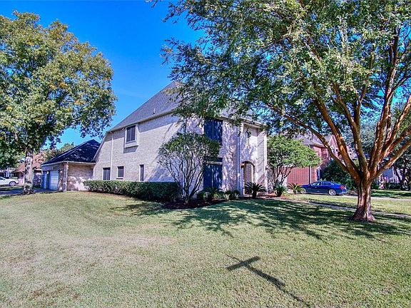 3rd image of 14966 Royal Birkdale St