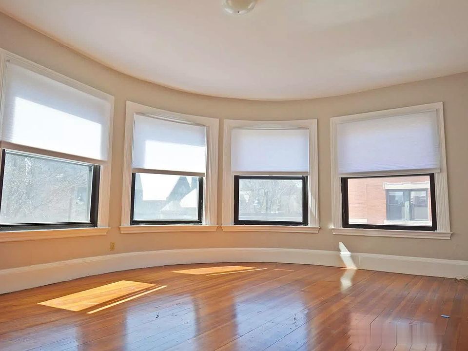 1st image of 9 Sewall Ave APT 207S