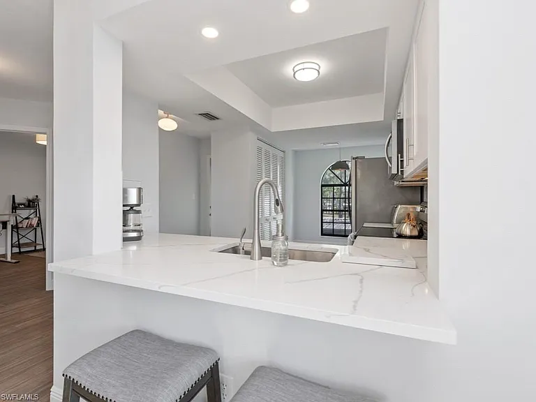 709 Augusta Blvd #5 — Photo 5
