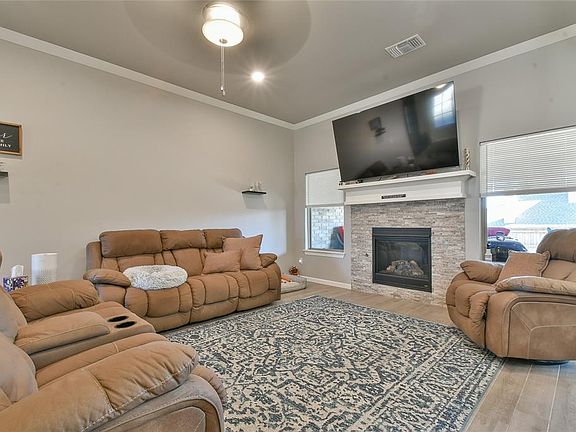 5th image of 11820 Kylie Elizabeth Rd