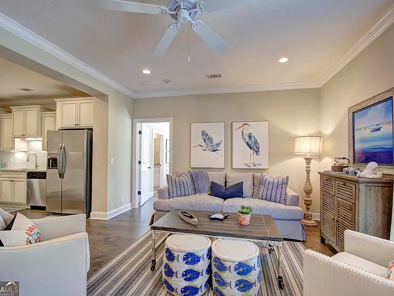 205 Mariners Cir — Photo 14