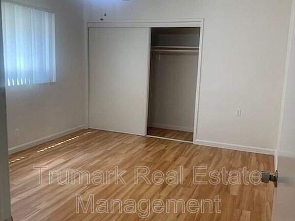 4th image of 337 E Tujunga Ave #I