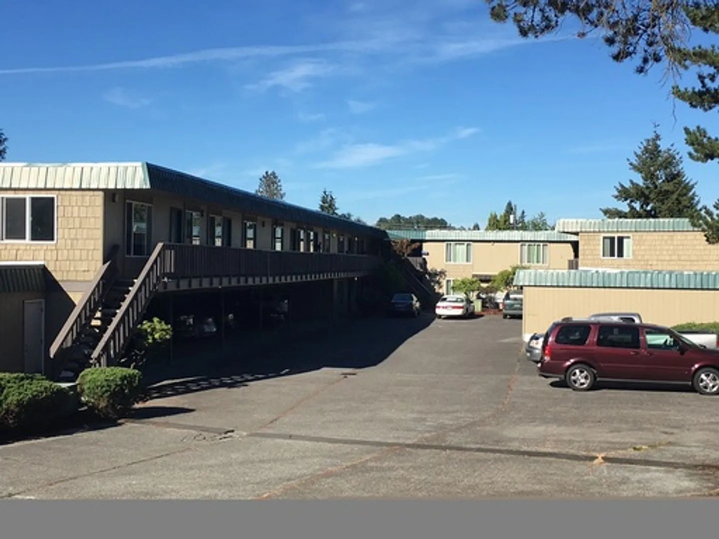 917 Cedar Street-Apartment - Multi - Family — Photo 1