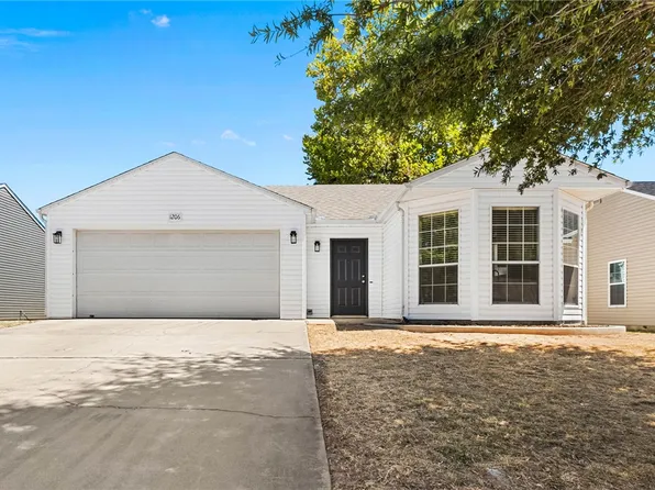 1206 Crescent St, Bentonville, AR 72712