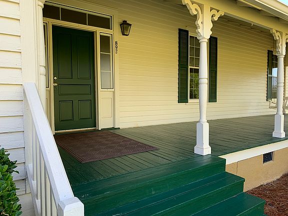 PORCH FRONT ENTRY