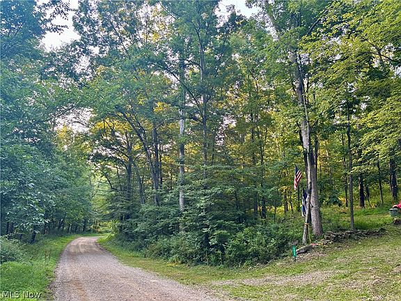 3rd image of 5620 Township Road 212