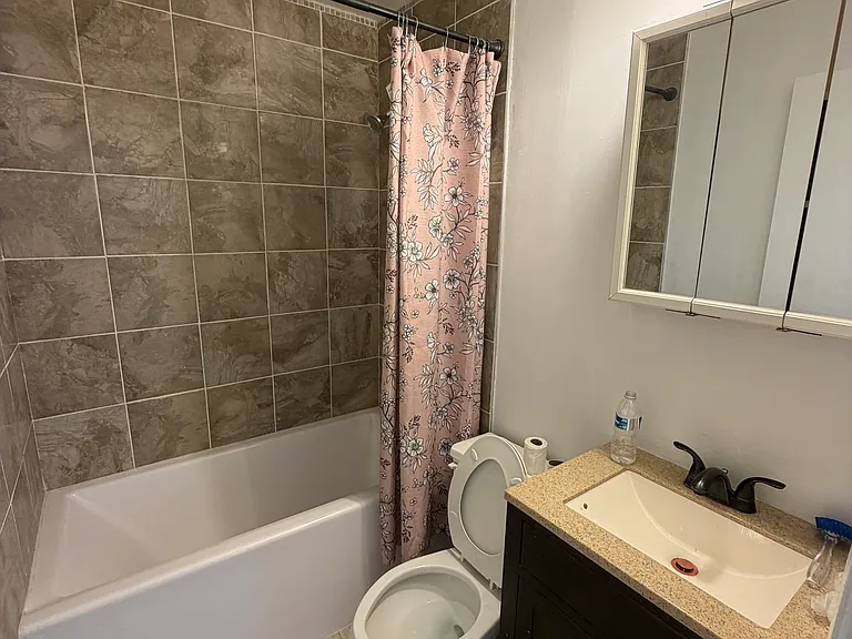 4837 W Bancroft St — Photo 34