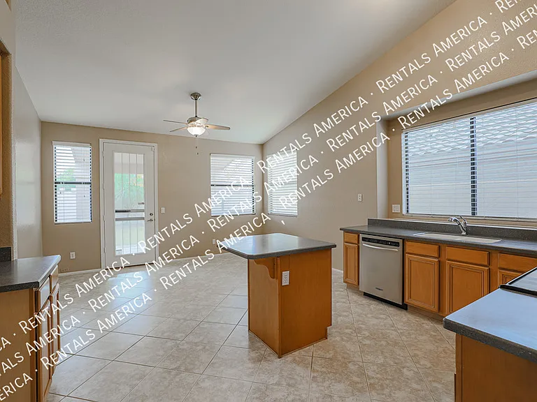 263 E Ashurst Dr — Photo 12