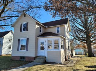 1805 E 4th St, Sterling, IL 61081