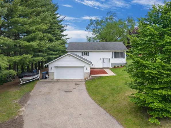 554 North Harvard Avenue, Endeavor, WI 53930
