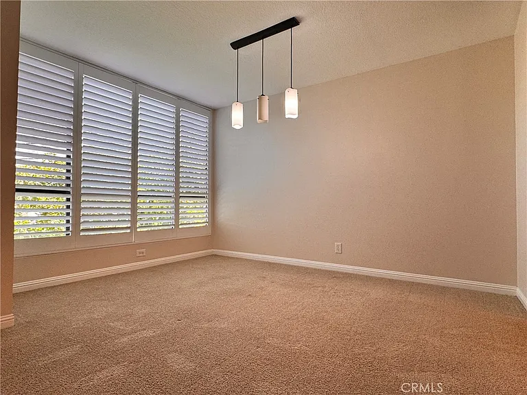 1312 S Saltair Ave #210 — Photo 5