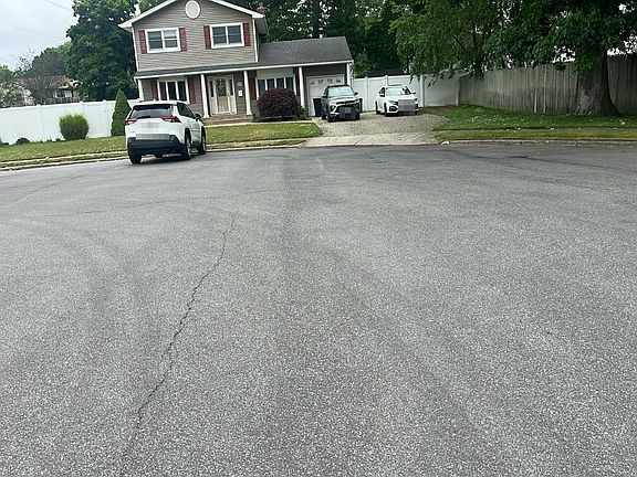 4th image of 15 Leo Ct