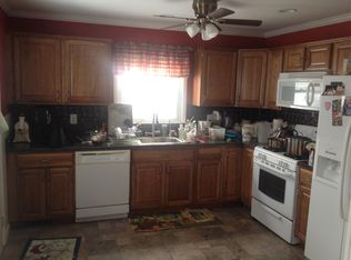 820 Dennis St, Adrian, MI 49221