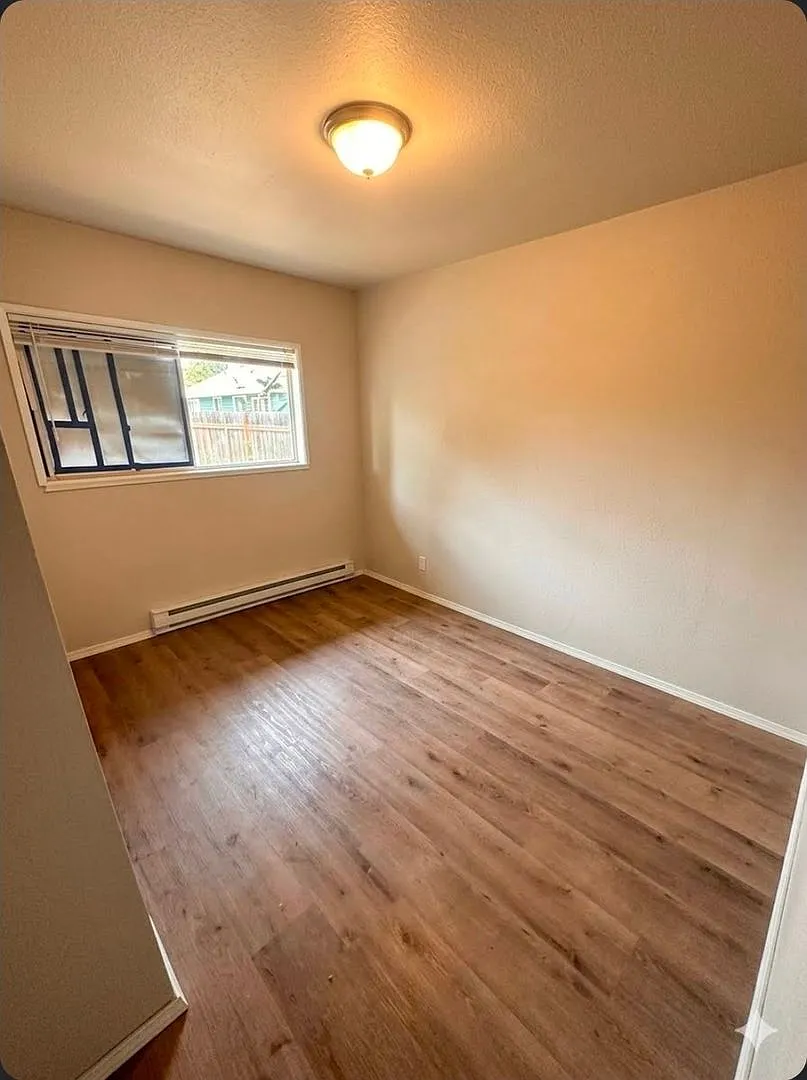 Charming 2BR Duplex in Moses Lake — Photo 4