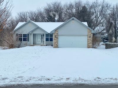 104 Rochester Rd NE, Poplar Grove, IL, 61065