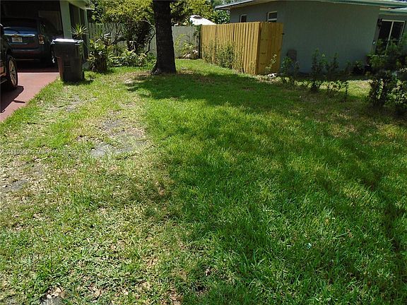 3rd image of 6034 Mayo St #A