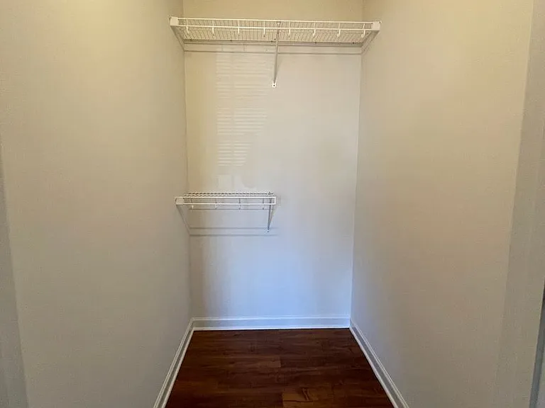 1439 Taylor Grove Ln #1 — Photo 8