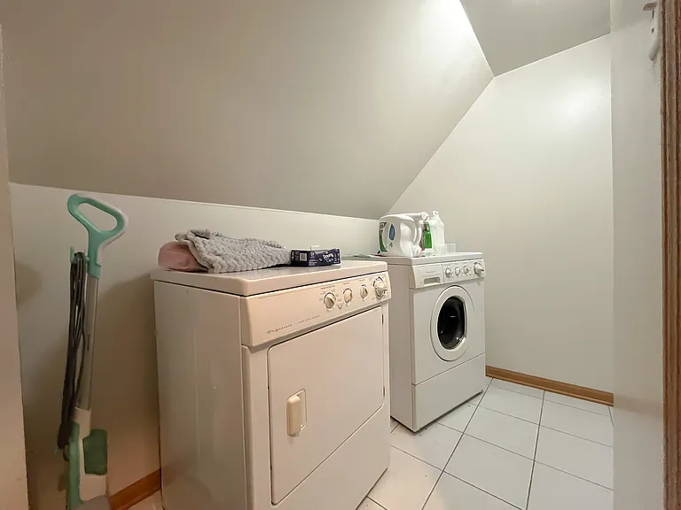 2541 W Cortland St #3 — Photo 16