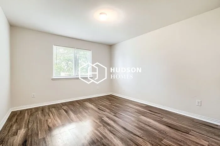 1844 Sheila Dr — Photo 9