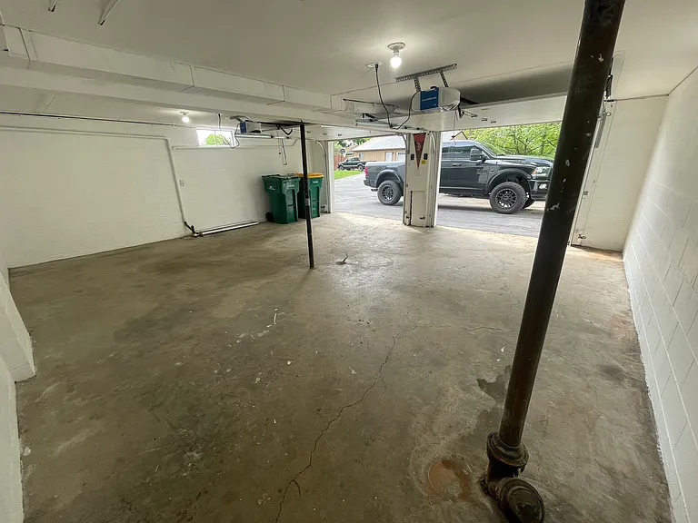 339 W Main St — Photo 17