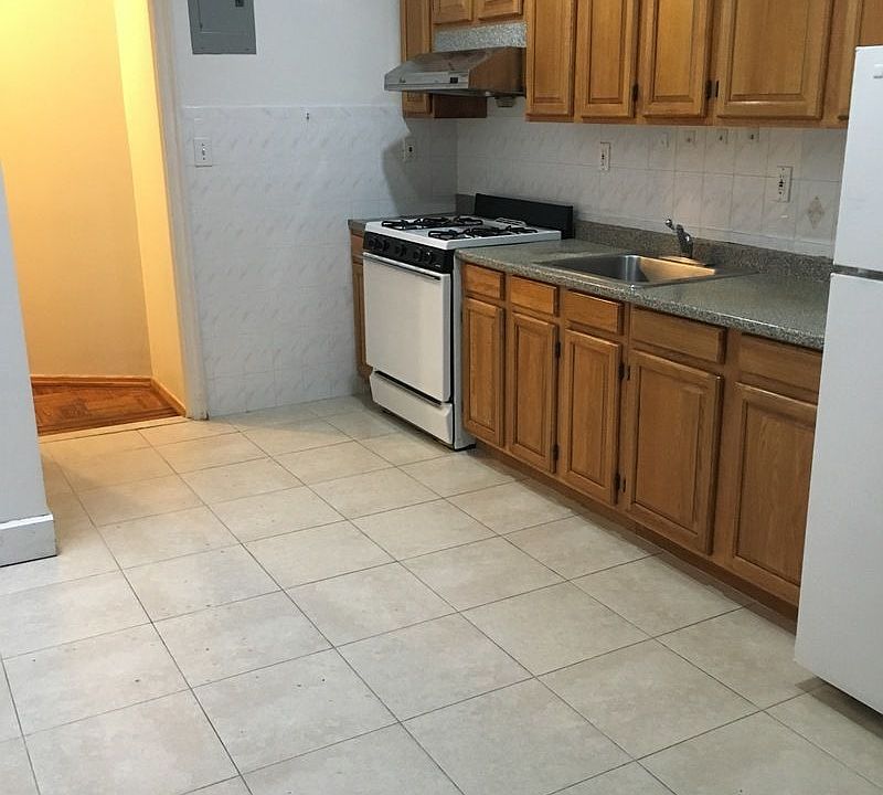 2nd image of 433 85th St #2