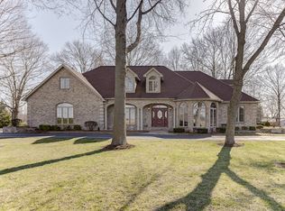 19686 Westwood Ln, Carlinville, IL 62626