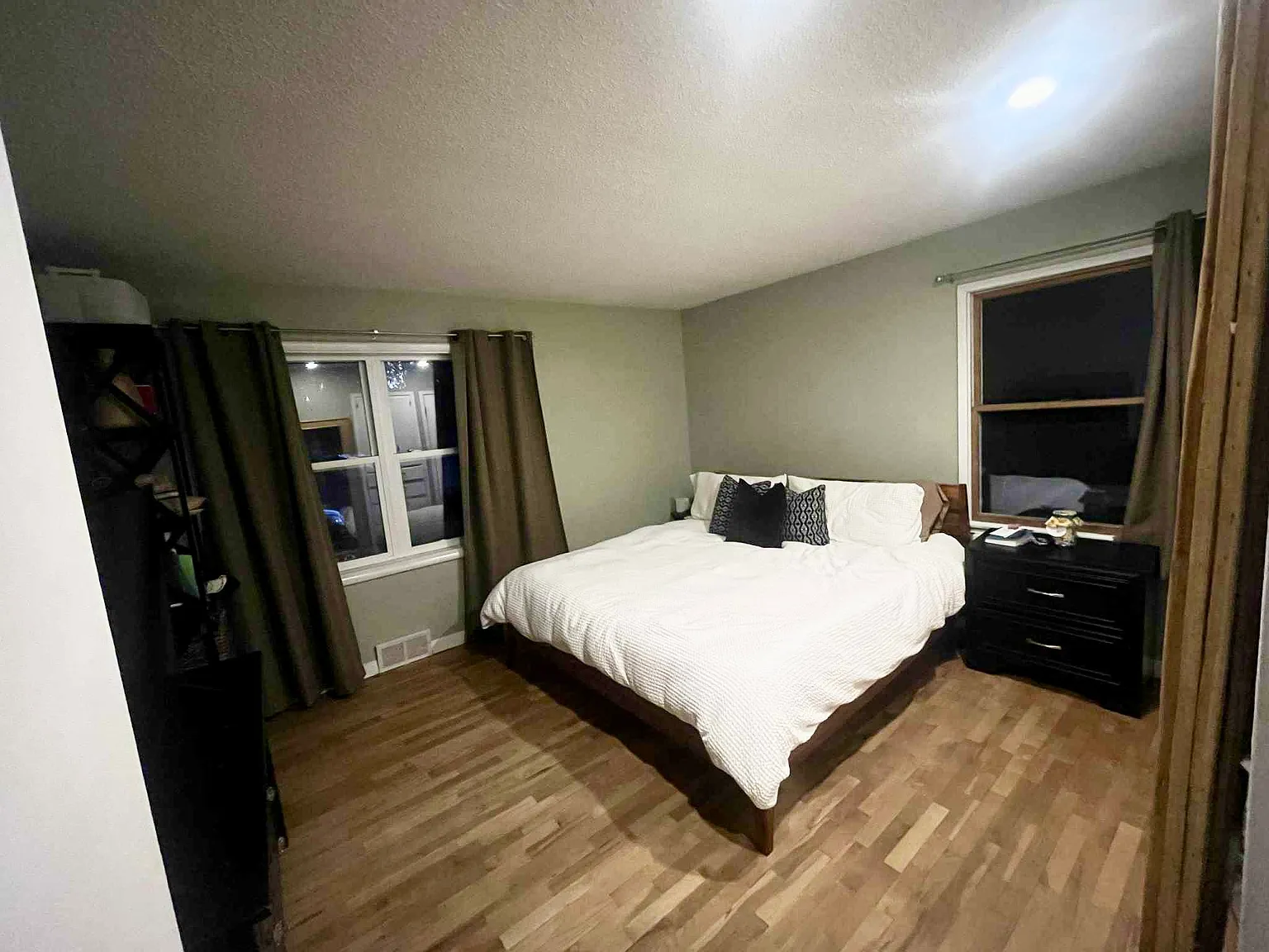 5 bed, 2980 sqft, $2,795 — Photo 4
