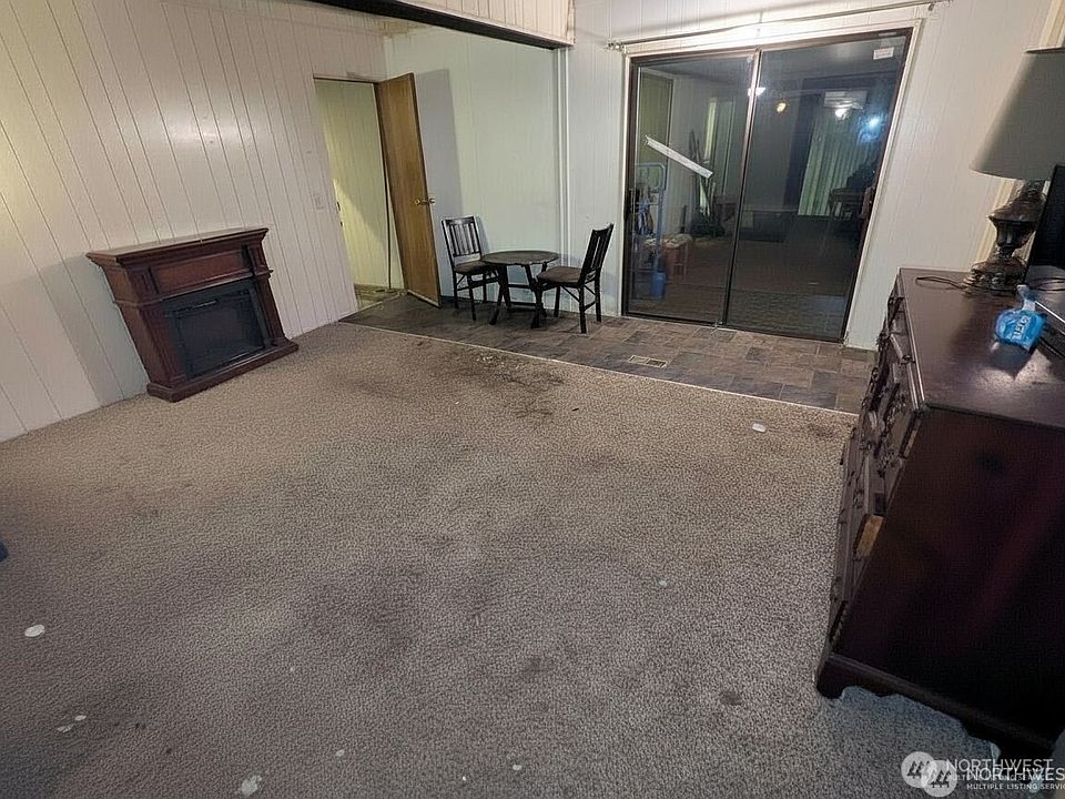 2nd image of 4421 36th Court SE