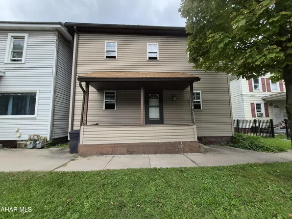 711 Blair St, Hollidaysburg, PA 16648