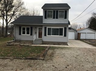 1012 Normal St, Henry, IL 61537