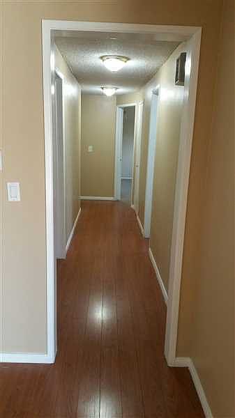 1st image of 850 E Lynwood Dr APT 1