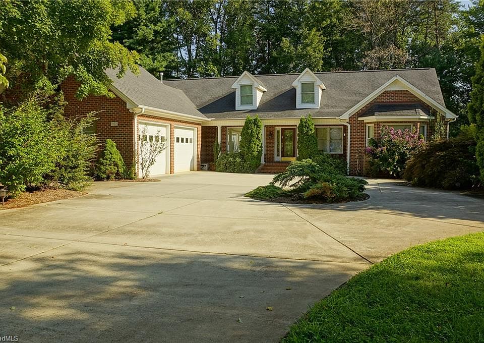1st image of 1022 Larkwood Ct