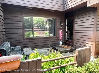 101 E Jolly Rd, Lansing, MI 48910