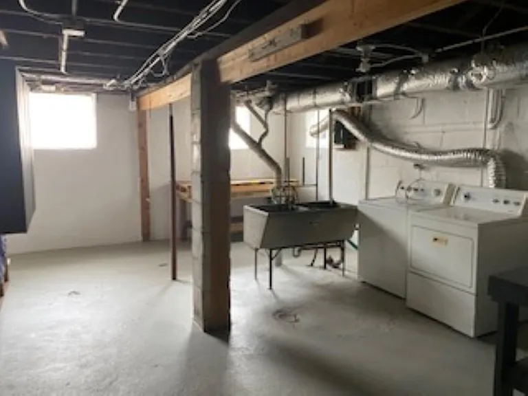 310 W Scott St #A — Photo 40