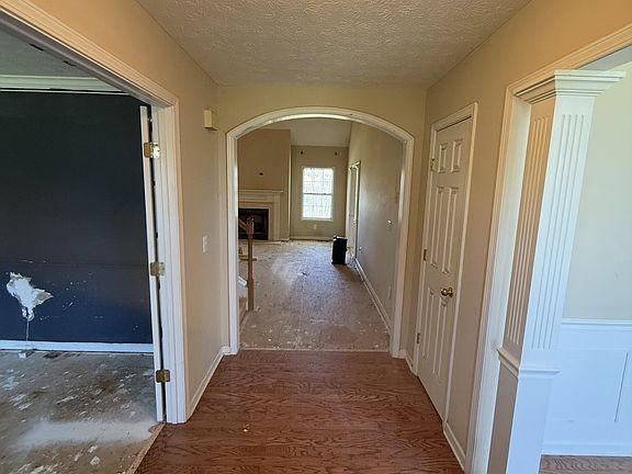 3rd image of 1247 Wentworth Dr