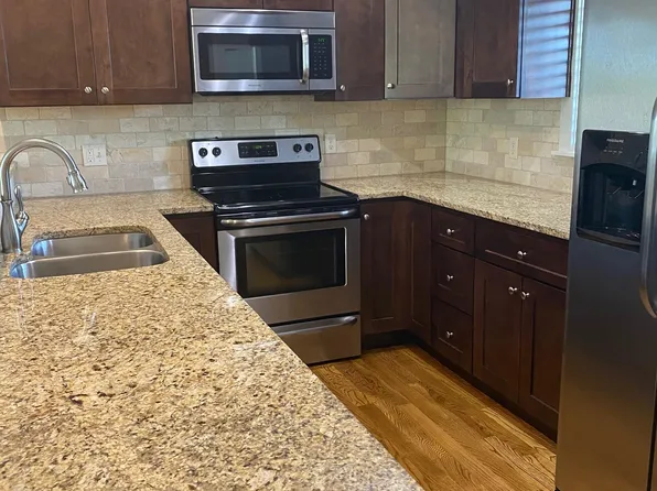 4205 W 6th St, Lawrence, KS 66049