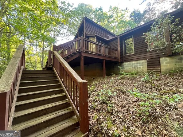 285 Twilight Ln, Tiger, GA 30576