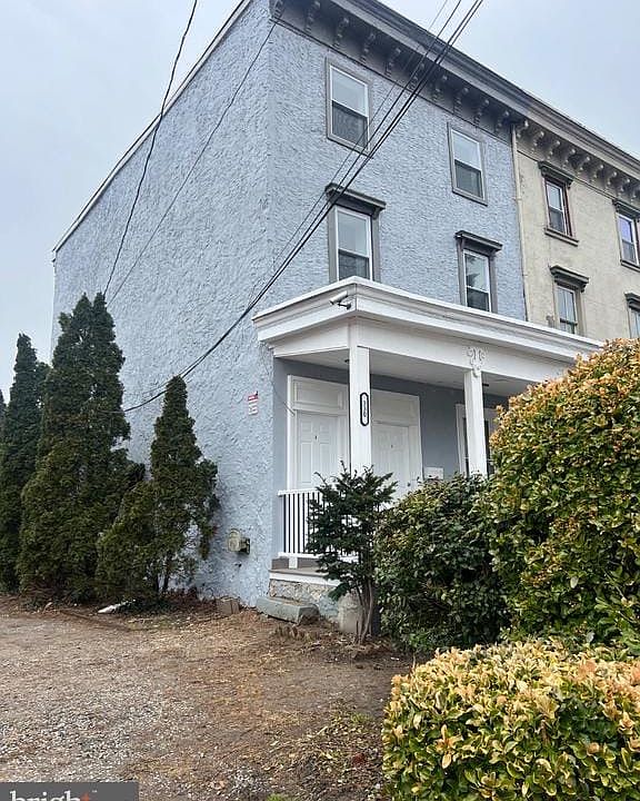 1st image of 330 N 2nd St APT A