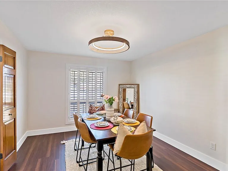 3705 Old Oaks Dr — Photo 17